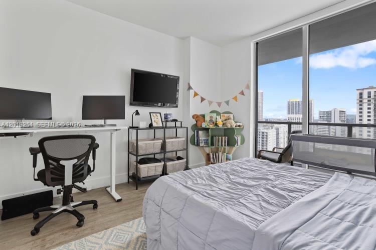79 Southwest 12th Street, Unit 3110S Miami, FL 33130 - Photo 21 of 47