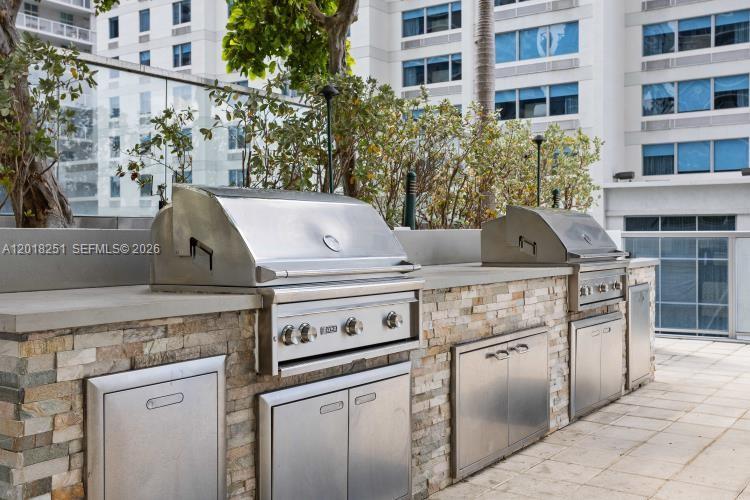 79 Southwest 12th Street, Unit 3110S Miami, FL 33130 - Photo 38 of 47