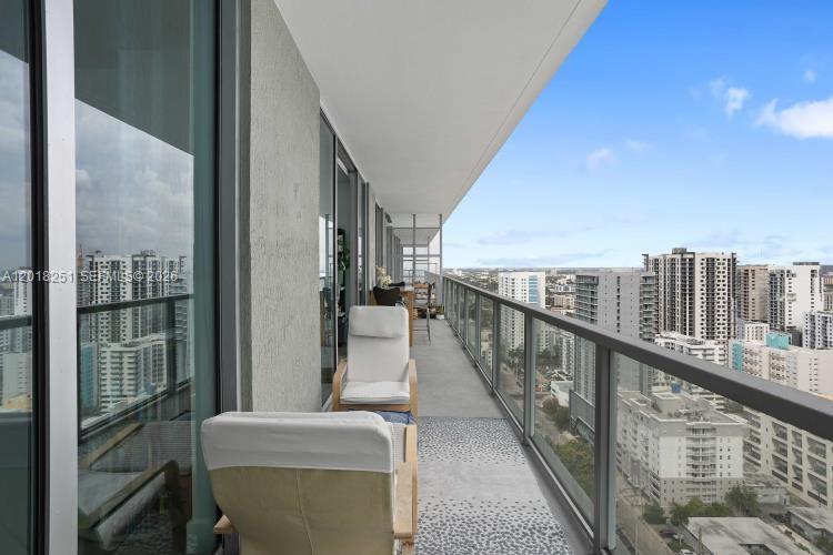 79 Southwest 12th Street, Unit 3110S Miami, FL 33130 - Photo 44 of 47