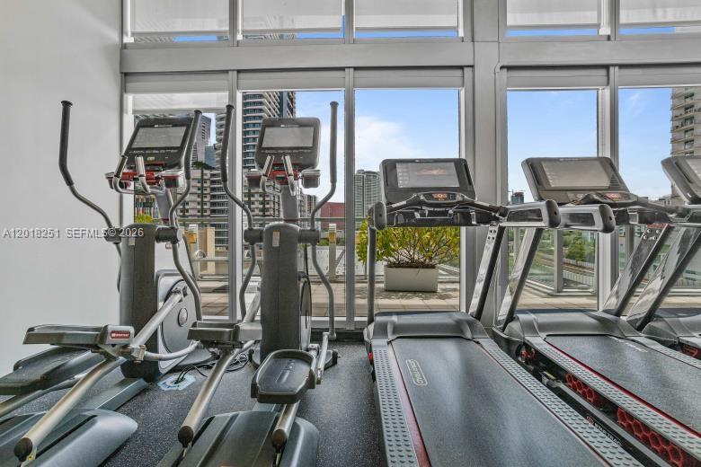 79 Southwest 12th Street, Unit 3110S Miami, FL 33130 - Photo 46 of 47
