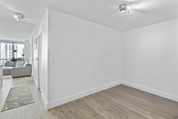 79 Southwest 12th Street, Unit 3110S Miami, FL 33130 - Photo 10 of 47 Office/den at entrance