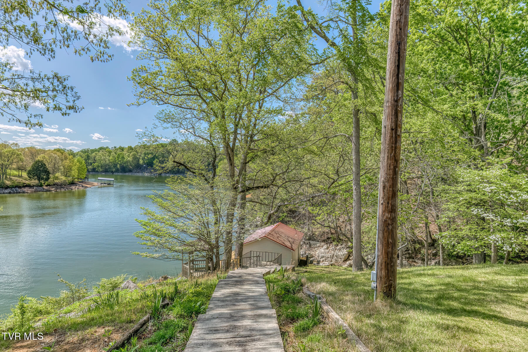 255 Willmary Road Piney Flats, TN 37686 - Photo 12 of 161 255 Willmary Rd-166