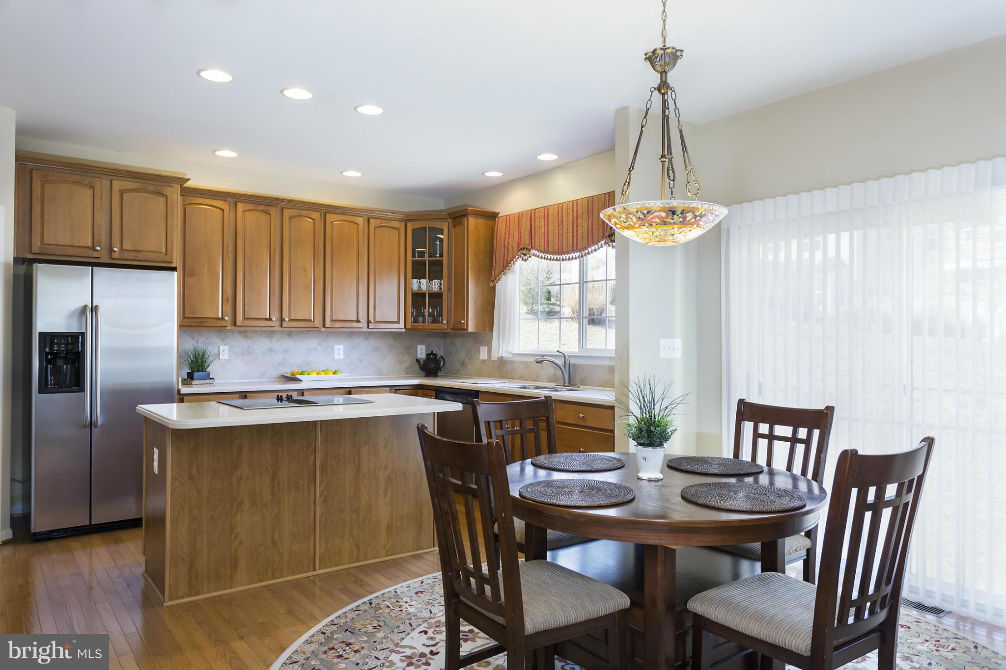8014 High Castle Road Ellicott City, MD 21043 - Photo 11 of 30 Kitchen
