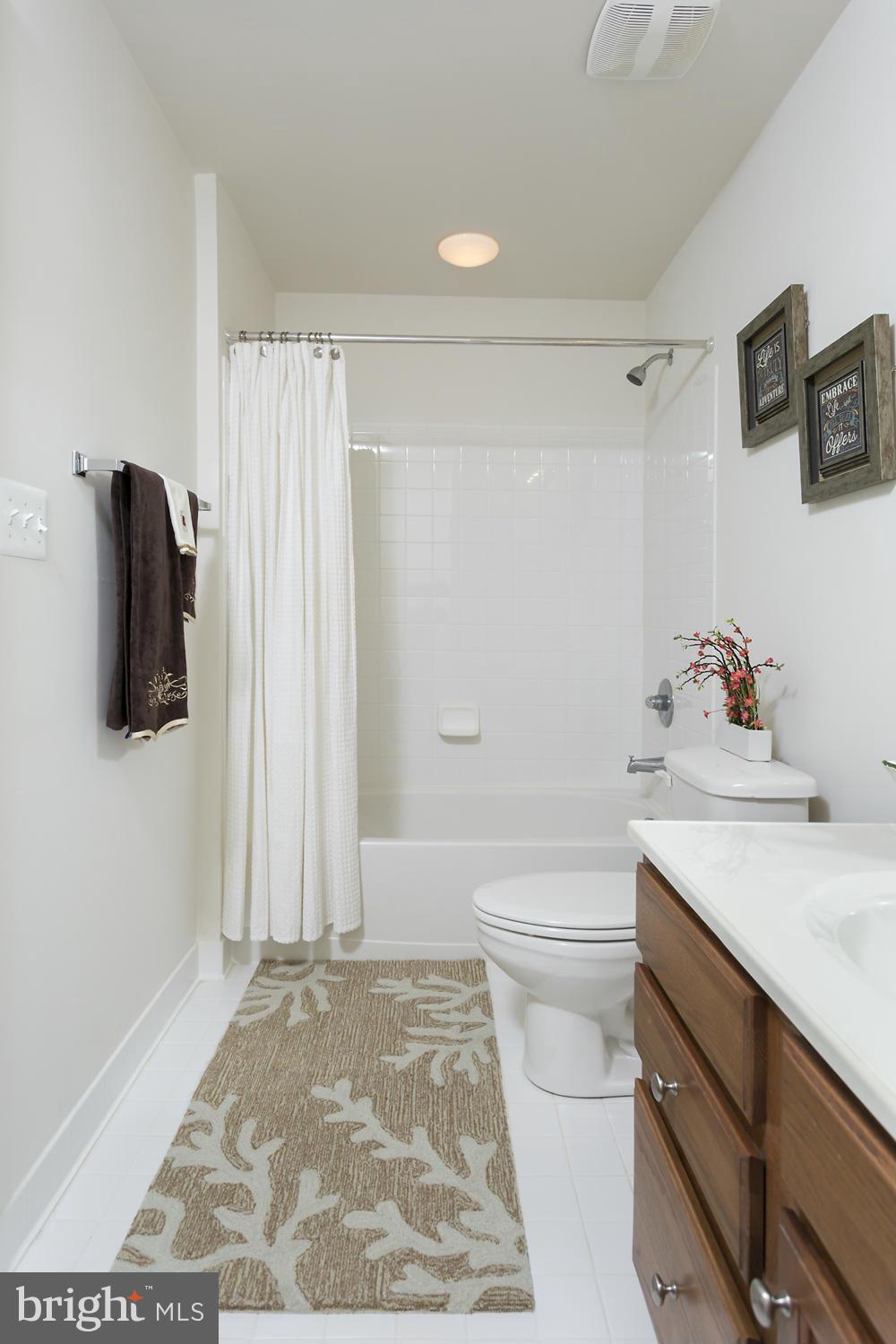 8014 High Castle Road Ellicott City, MD 21043 - Photo 28 of 30 Bath