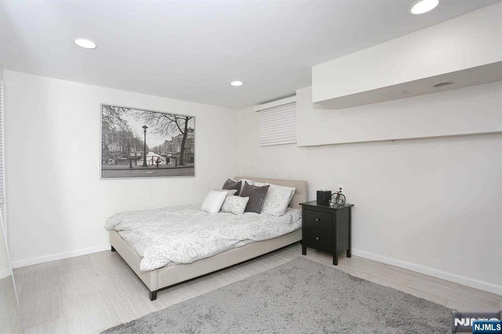 11 Evans Road Cresskill, NJ 07626 - Photo 22 of 31