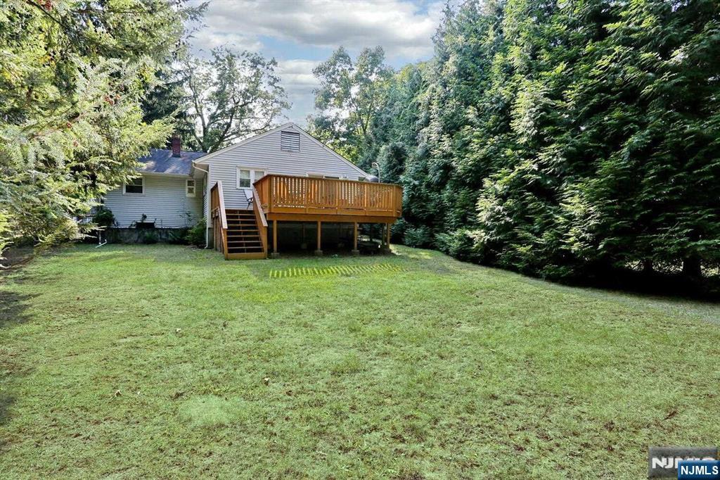 11 Evans Road Cresskill, NJ 07626 - Photo 27 of 31