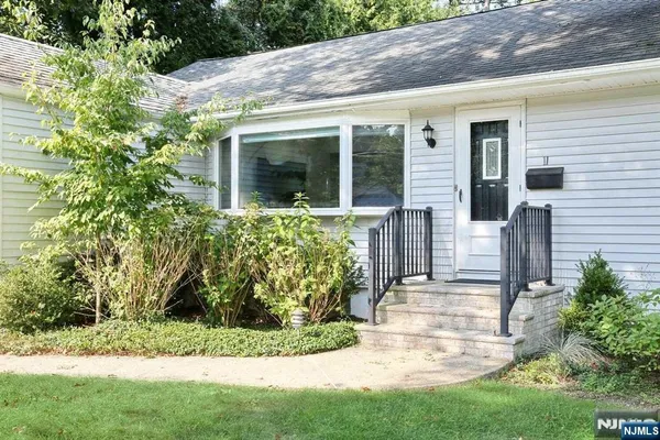 $6,000 | 11 Evans Road, Cresskill, NJ 07626