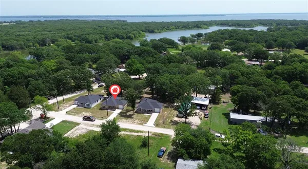 $1,650 | 800 Hemlock Drive, West Tawakoni, TX 75474