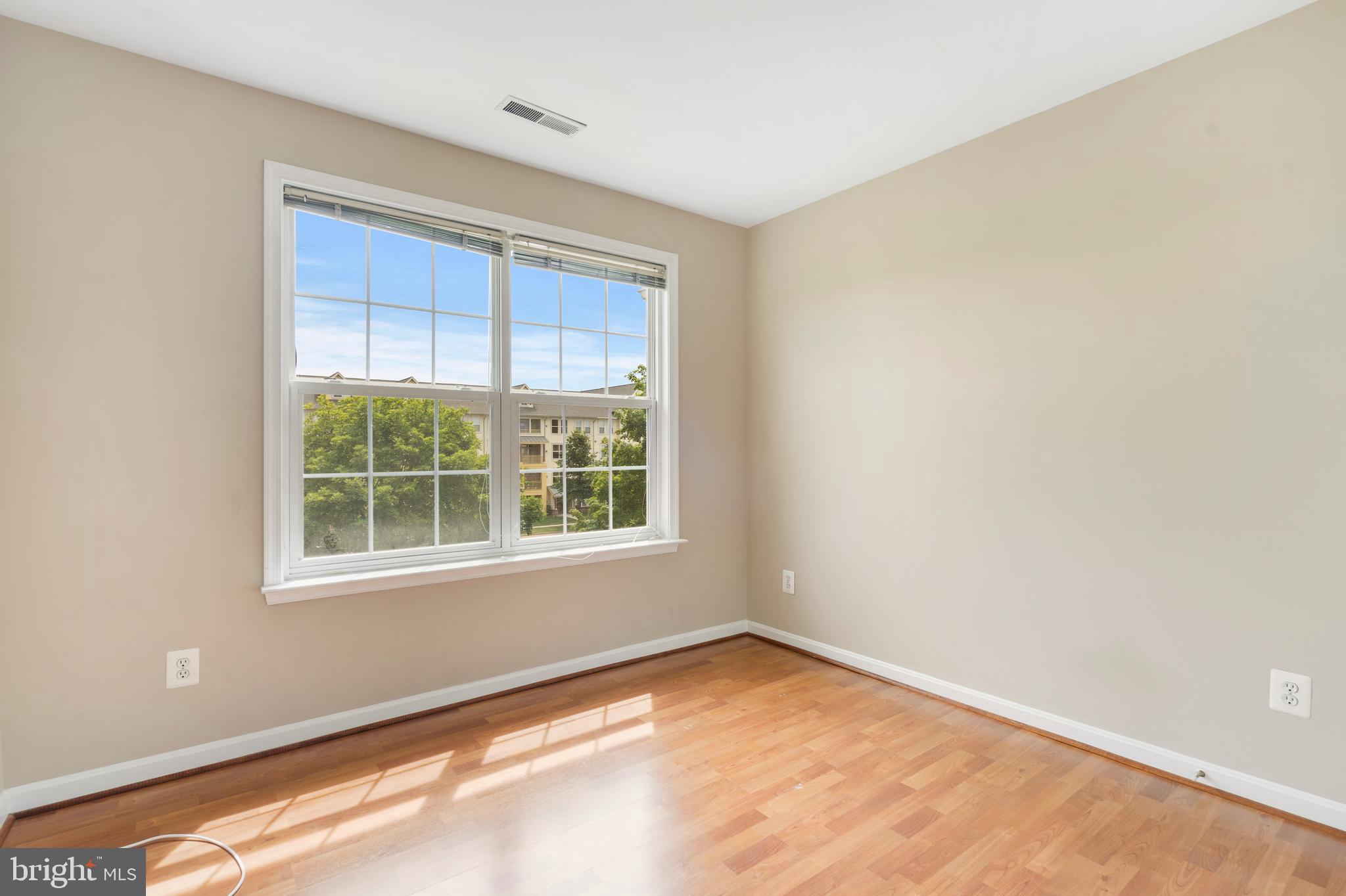 22466 Maison Carree Square Ashburn, VA 20148 - Photo 23 of 42 Bedroom#2