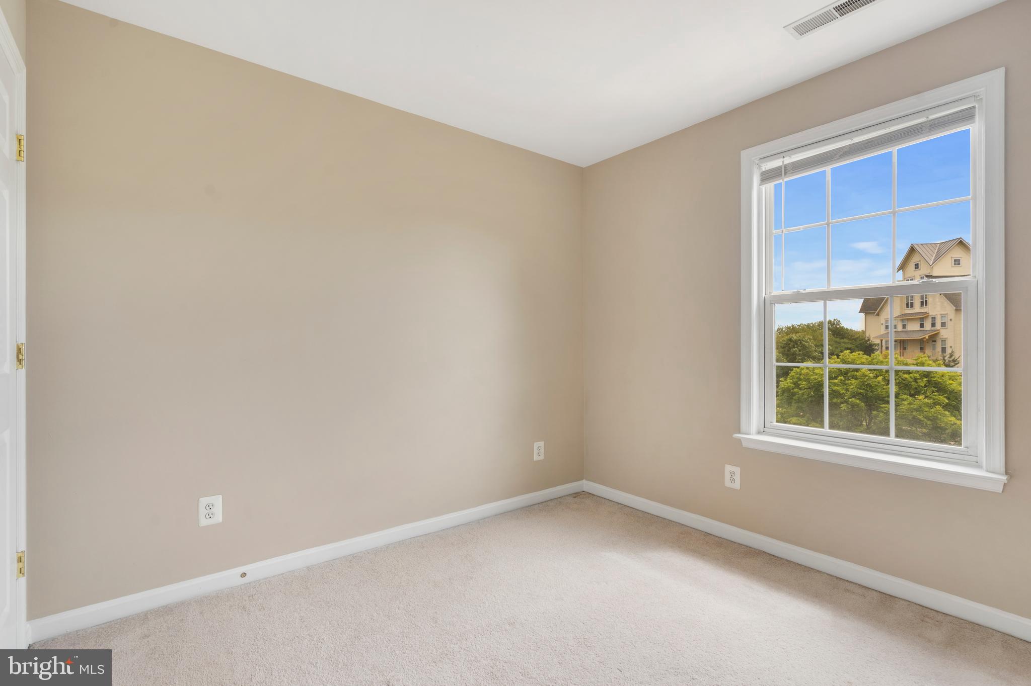 22466 Maison Carree Square Ashburn, VA 20148 - Photo 26 of 42 Bedroom#3