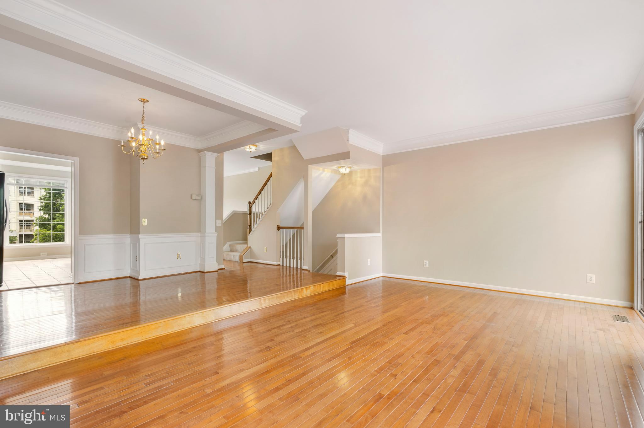 22466 Maison Carree Square Ashburn, VA 20148 - Photo 4 of 42 Living Room View#2