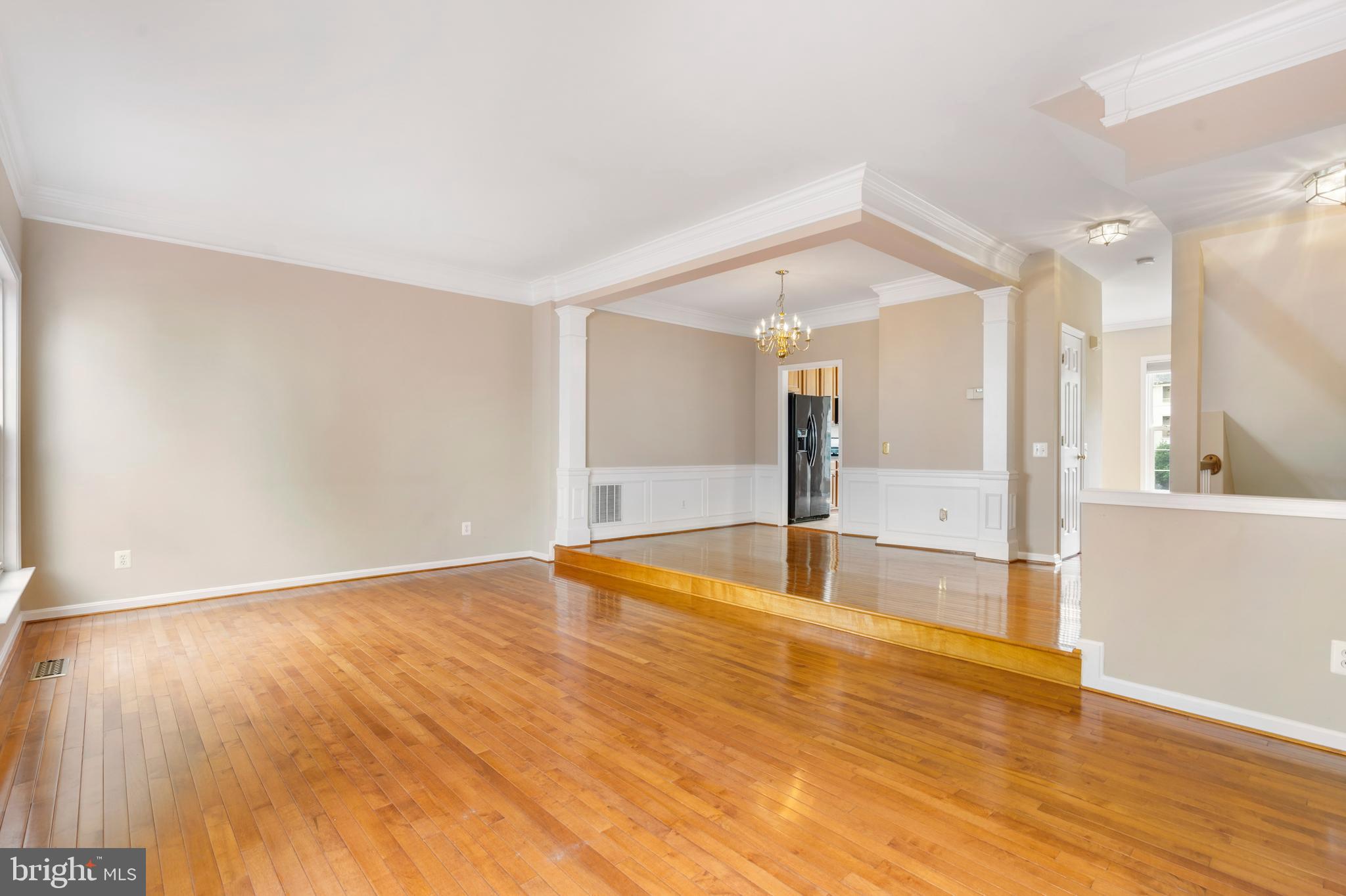 22466 Maison Carree Square Ashburn, VA 20148 - Photo 5 of 42 Living Room View#3