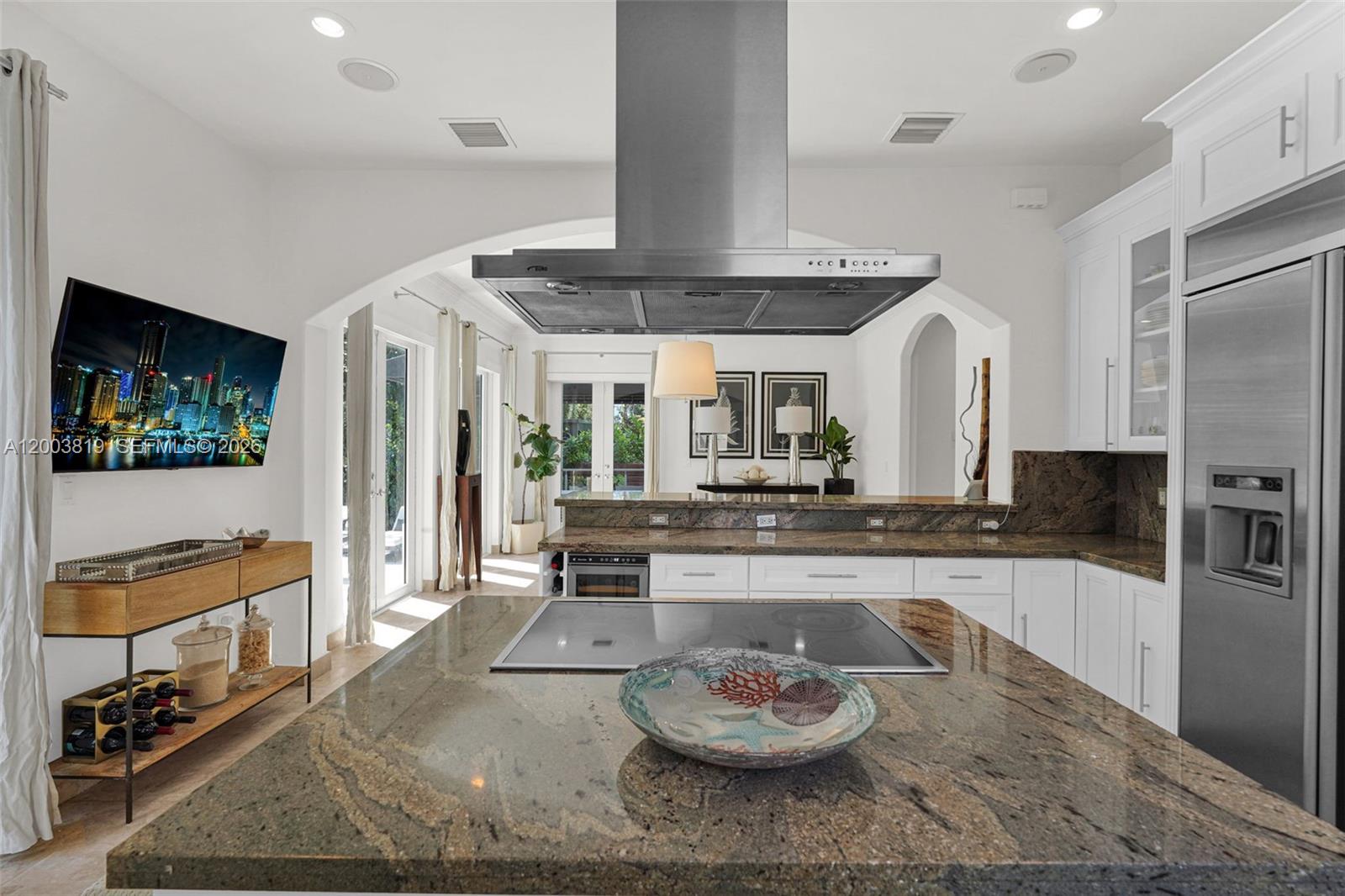 2143 North Bay Road Miami Beach, FL 33140 - Photo 37 of 77