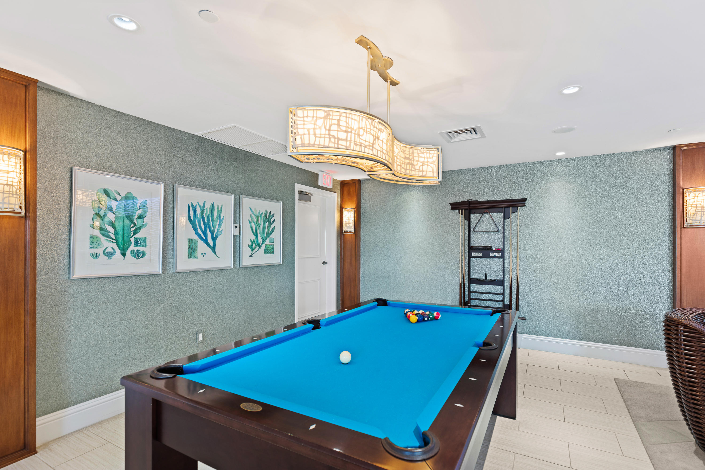 2000 Florida A1A, Unit N104 Jupiter, FL 33477 - Photo 23 of 41 Game room