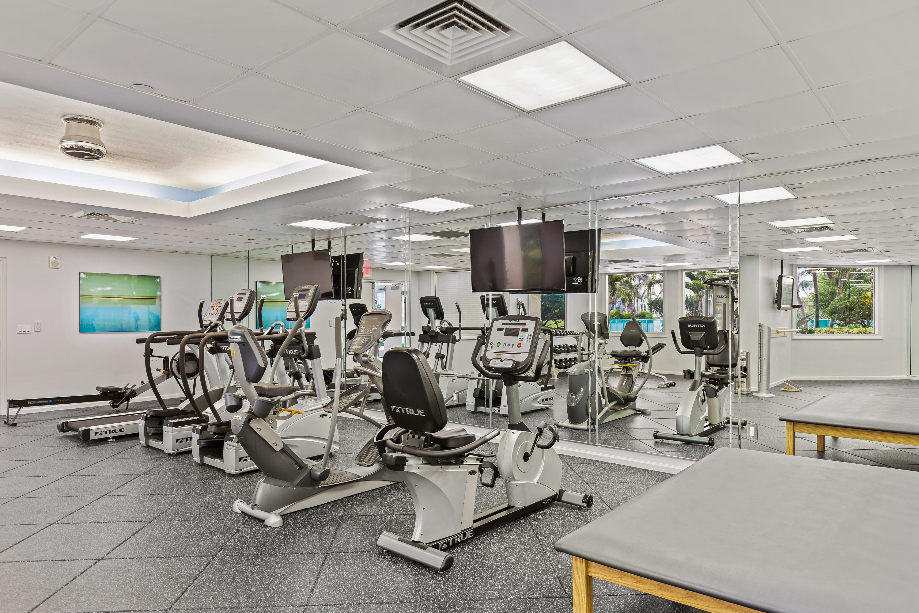 2000 Florida A1A, Unit N104 Jupiter, FL 33477 - Photo 29 of 41 Fitness room
