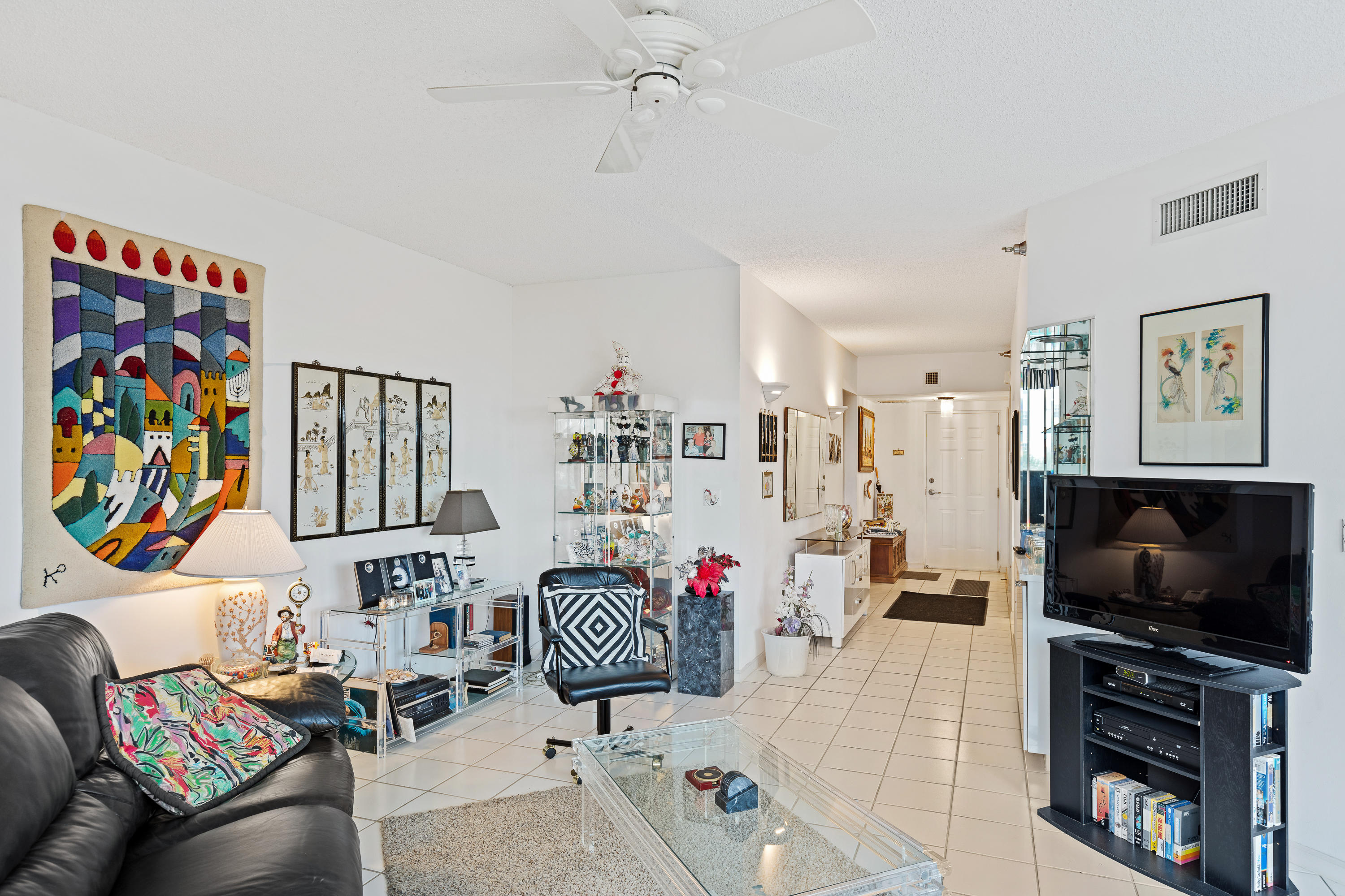 2000 Florida A1A, Unit N104 Jupiter, FL 33477 - Photo 4 of 41 Living room