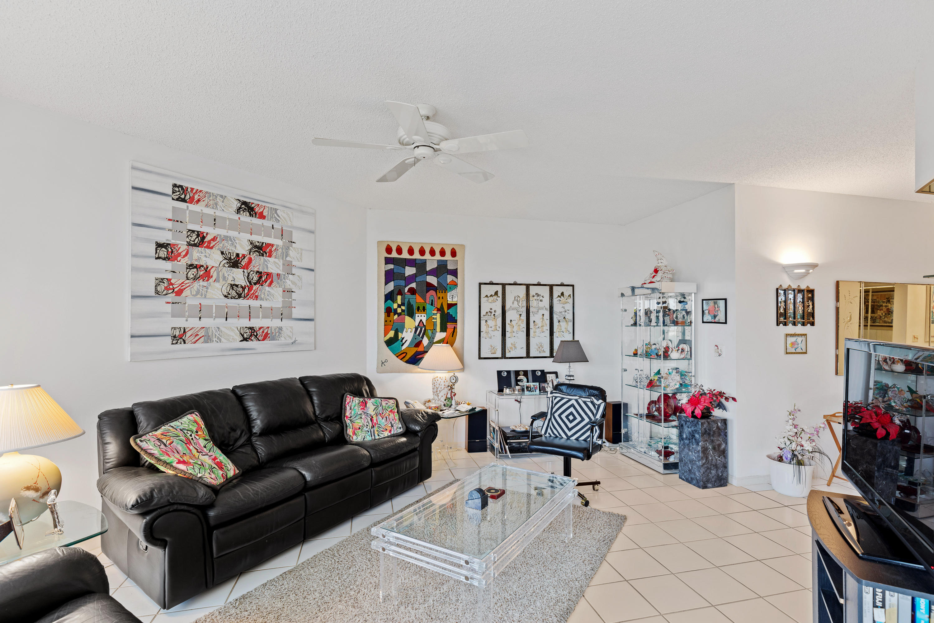 2000 Florida A1A, Unit N104 Jupiter, FL 33477 - Photo 5 of 41 Living room