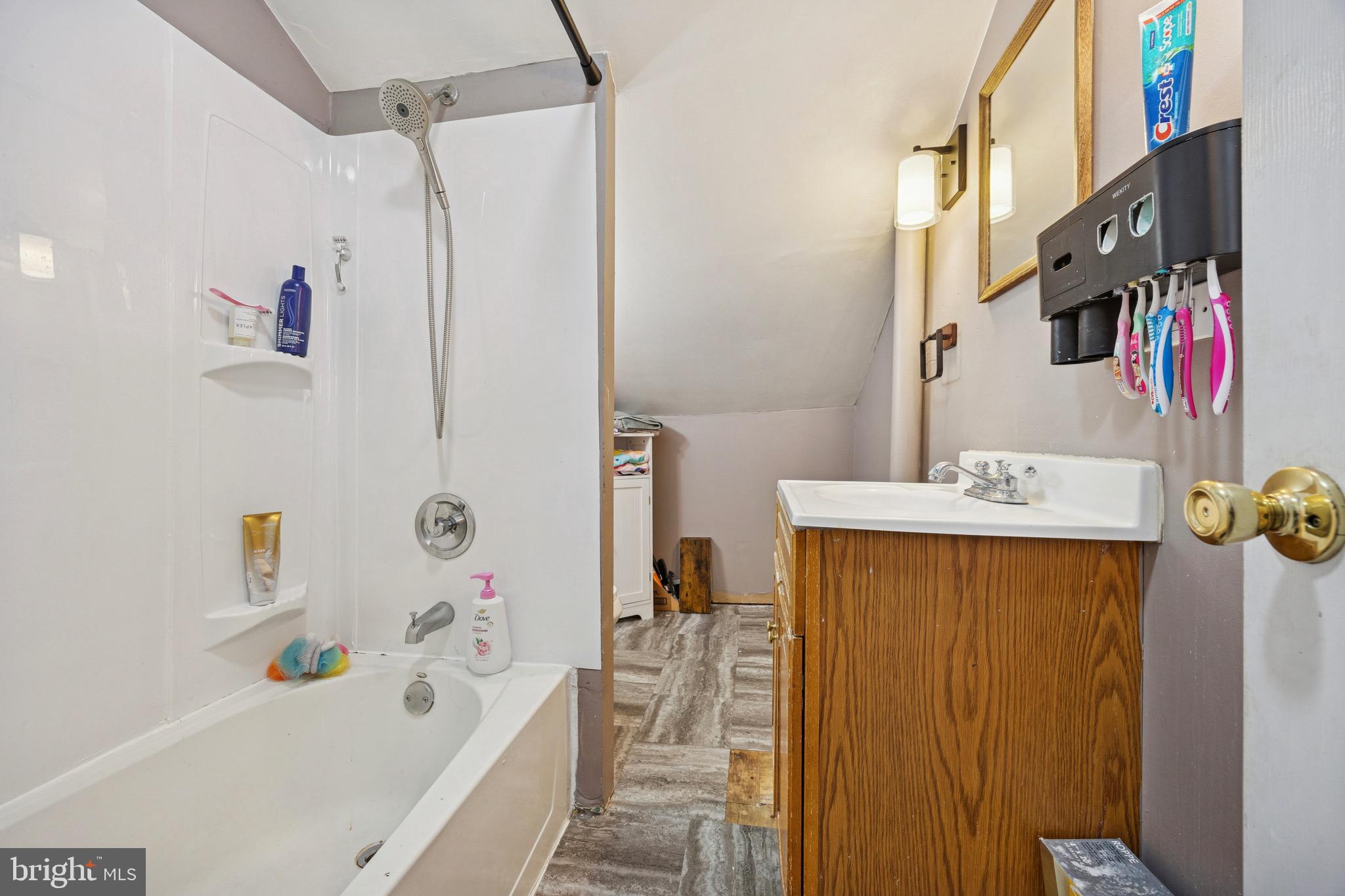 405 Cedar Avenue Croydon, PA 19021 - Photo 18 of 25