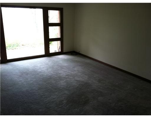 2839 Brodhead Road Aliquippa, PA 15001 - Photo 6 of 11 Living Room.