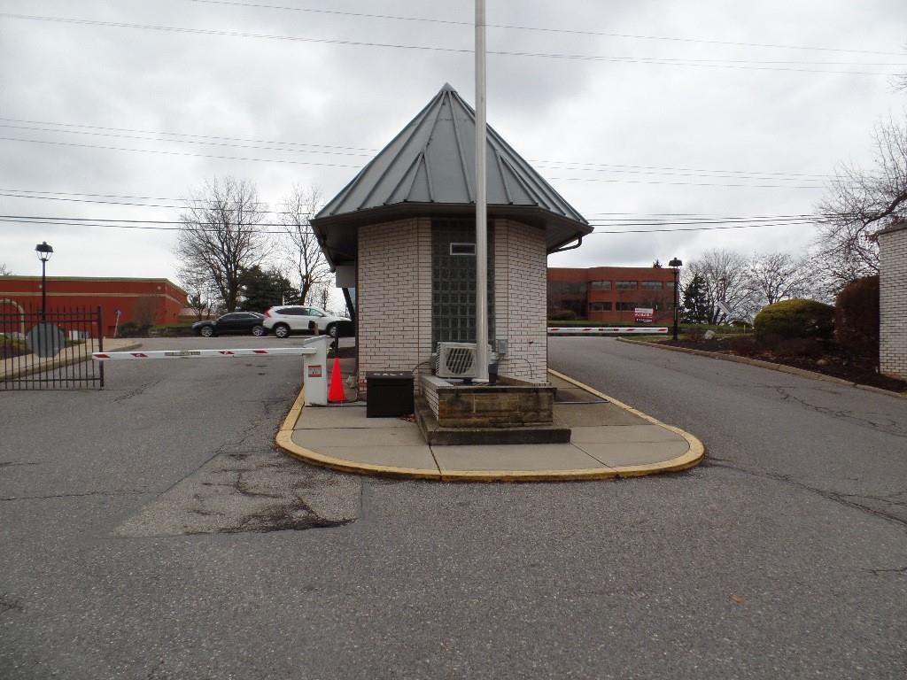 1150 Bower Hill Road, Unit 501B Pittsburgh, PA 15243 - Photo 33 of 35 Gatehouse