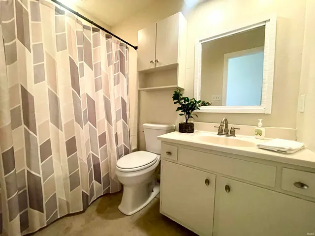 $202,000 | 3209 West Twickingham Drive, Muncie, IN 47304