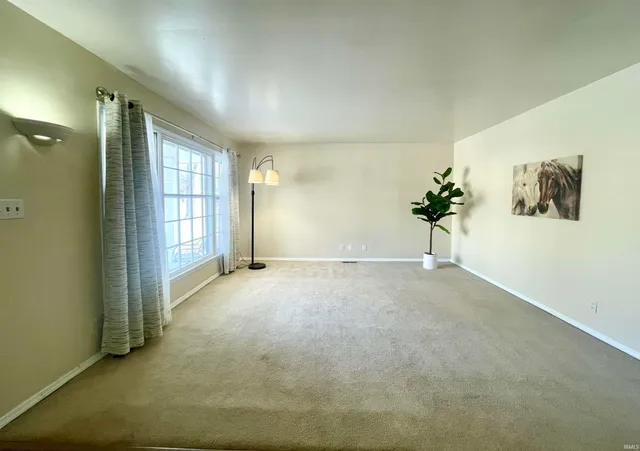 $202,000 | 3209 West Twickingham Drive, Muncie, IN 47304