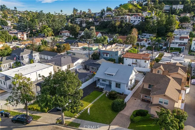 $1,369,000 | 1318 East Garfield Avenue, Glendale, CA 91205