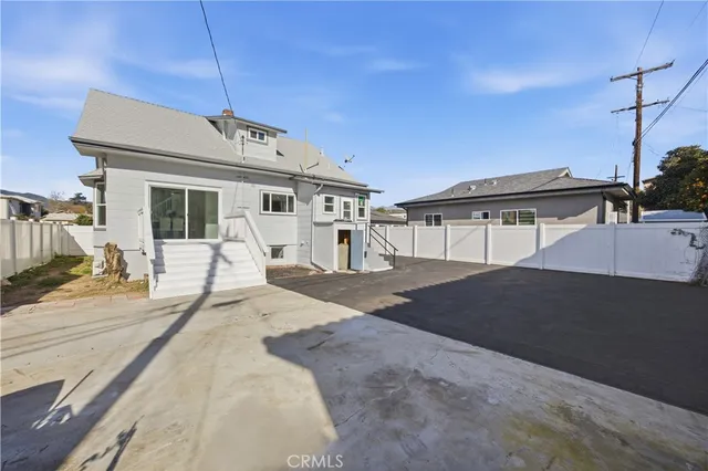 $1,369,000 | 1318 East Garfield Avenue, Glendale, CA 91205
