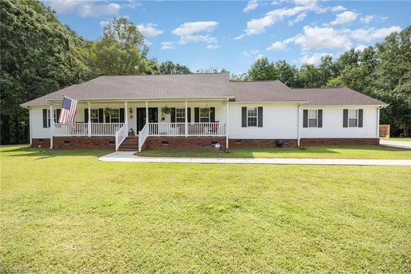 $479,500 | 715 Candlewick Drive, Salisbury, NC 28147