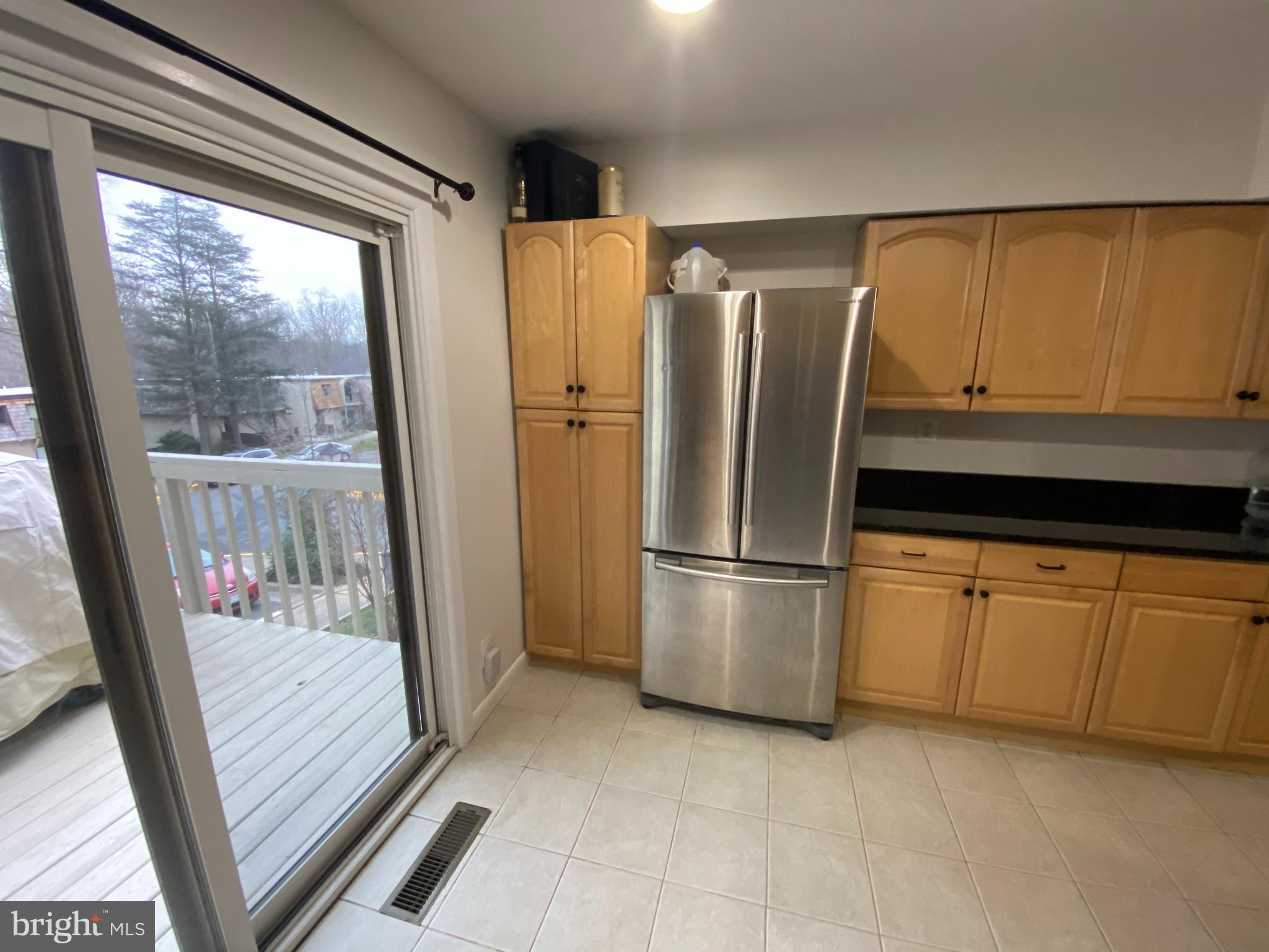 1628 Valencia Way Reston, VA 20190 - Photo 12 of 47 Kitchen