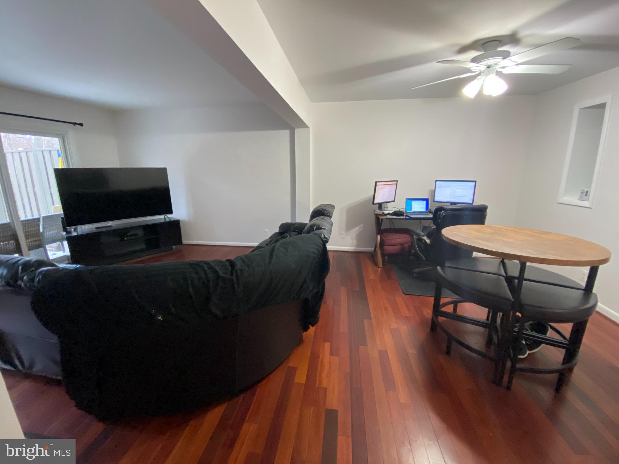 1628 Valencia Way Reston, VA 20190 - Photo 15 of 47 Living Room