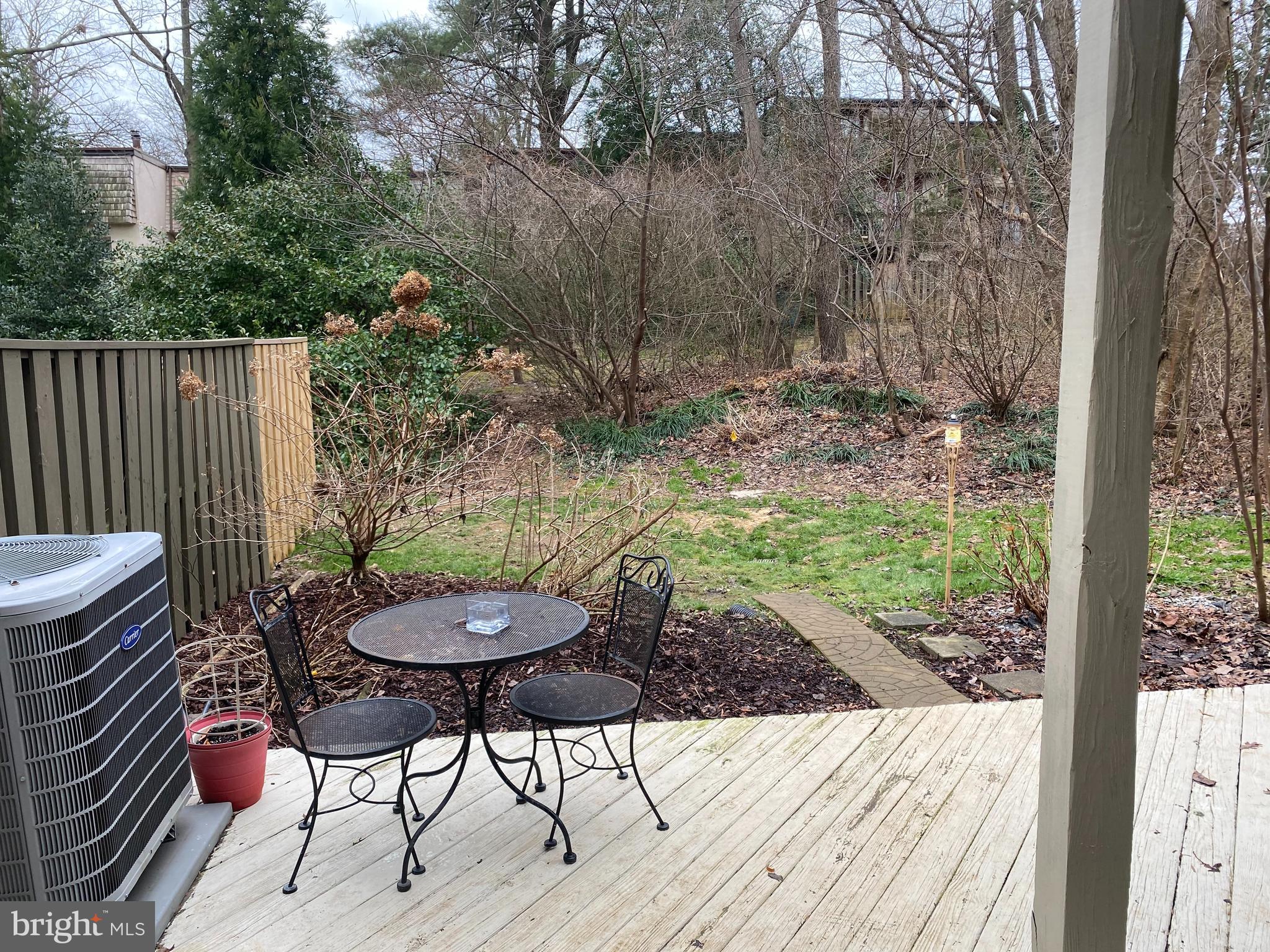 1628 Valencia Way Reston, VA 20190 - Photo 21 of 47 Back Deck