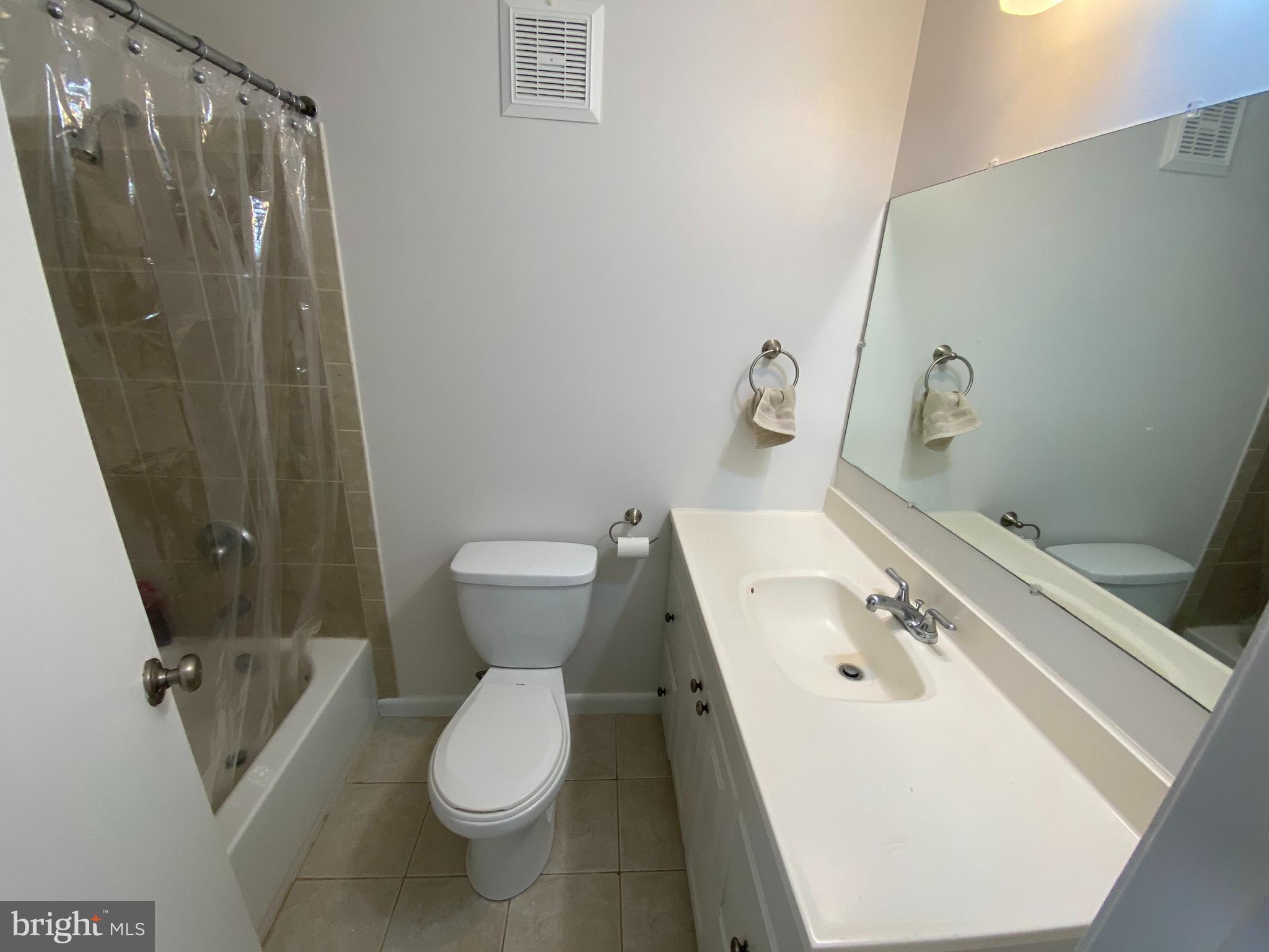 1628 Valencia Way Reston, VA 20190 - Photo 36 of 47 2nd Full Bath