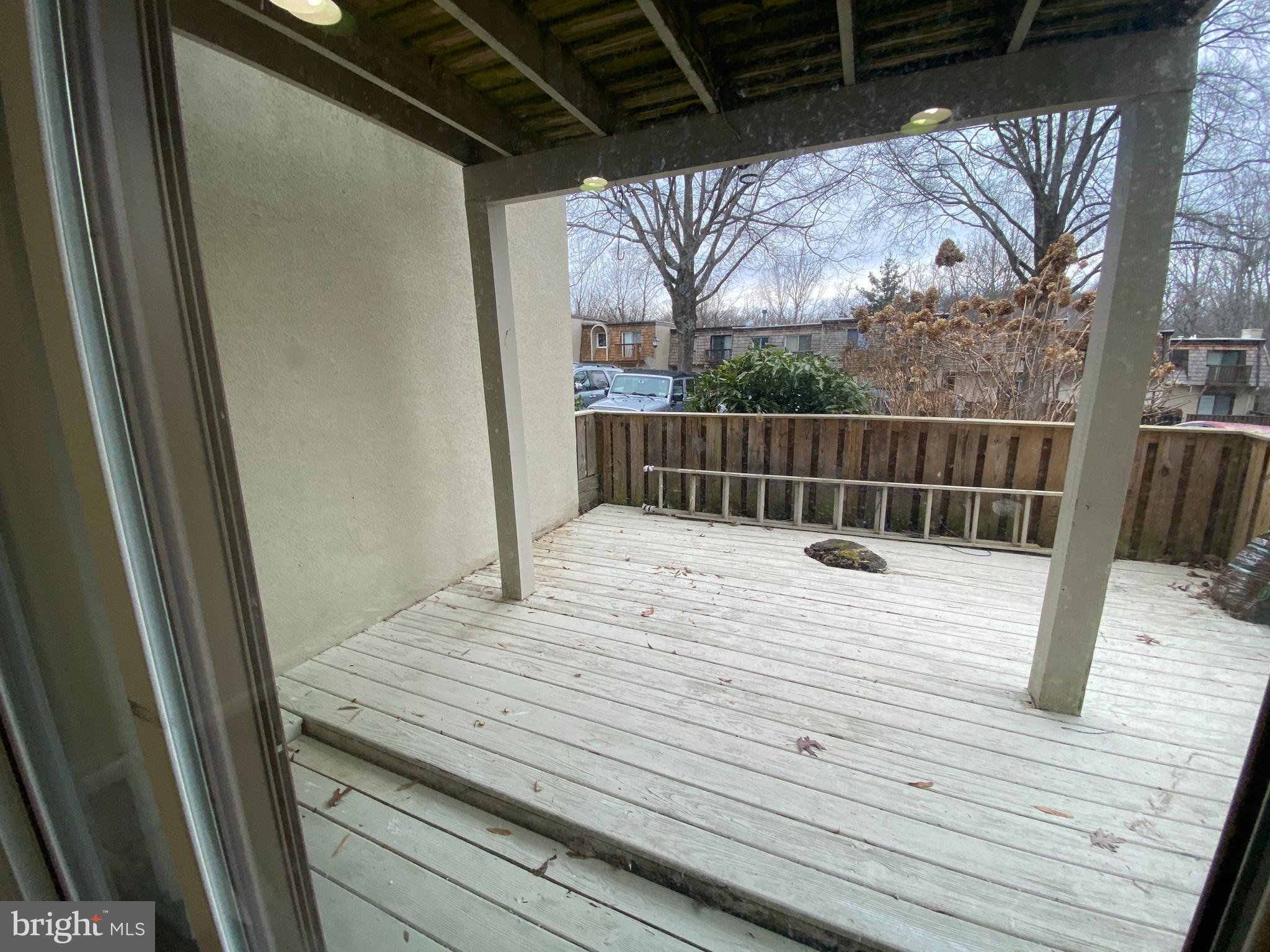 1628 Valencia Way Reston, VA 20190 - Photo 45 of 47 Front Deck