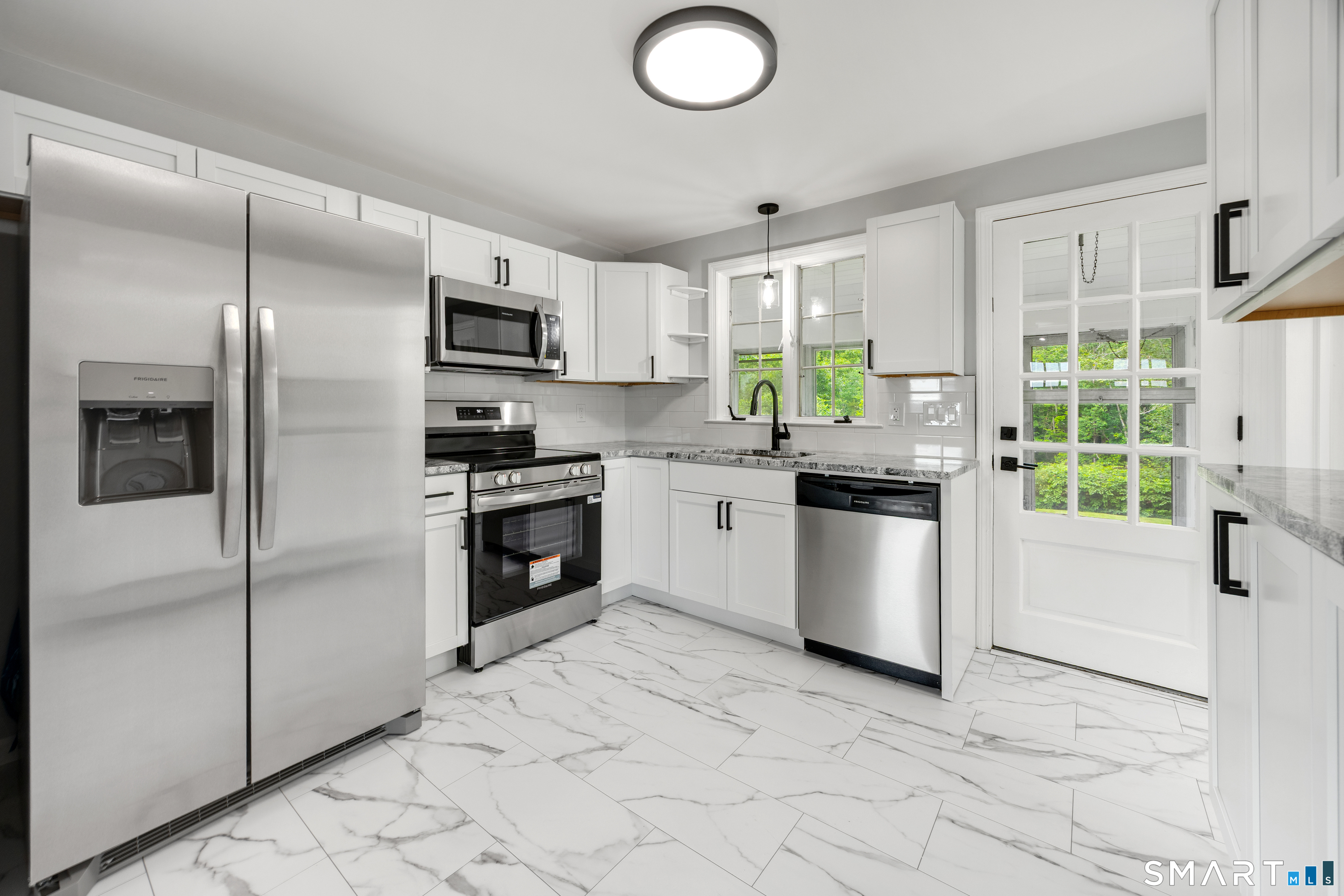 63 Ridge Road Plymouth, CT 06786 - Photo 7 of 31