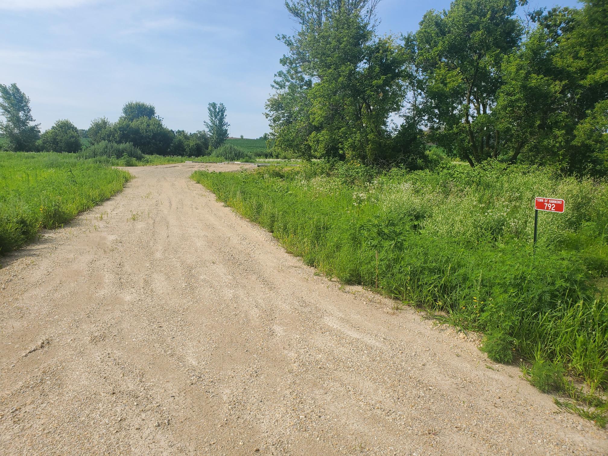 792 186th Street Hammond, WI 54015 - Photo 2 of 4
