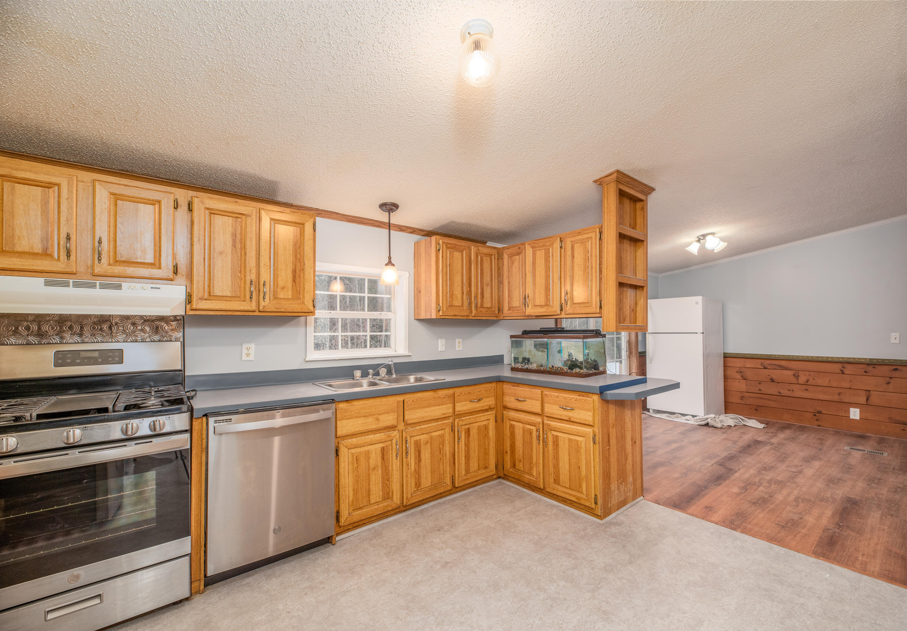 85 Maple Grove China, ME 04358 - Photo 18 of 30 Kitchen