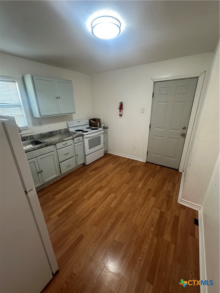 808 South Cameron Street, Unit A Victoria, TX 77901 - Photo 3 of 11
