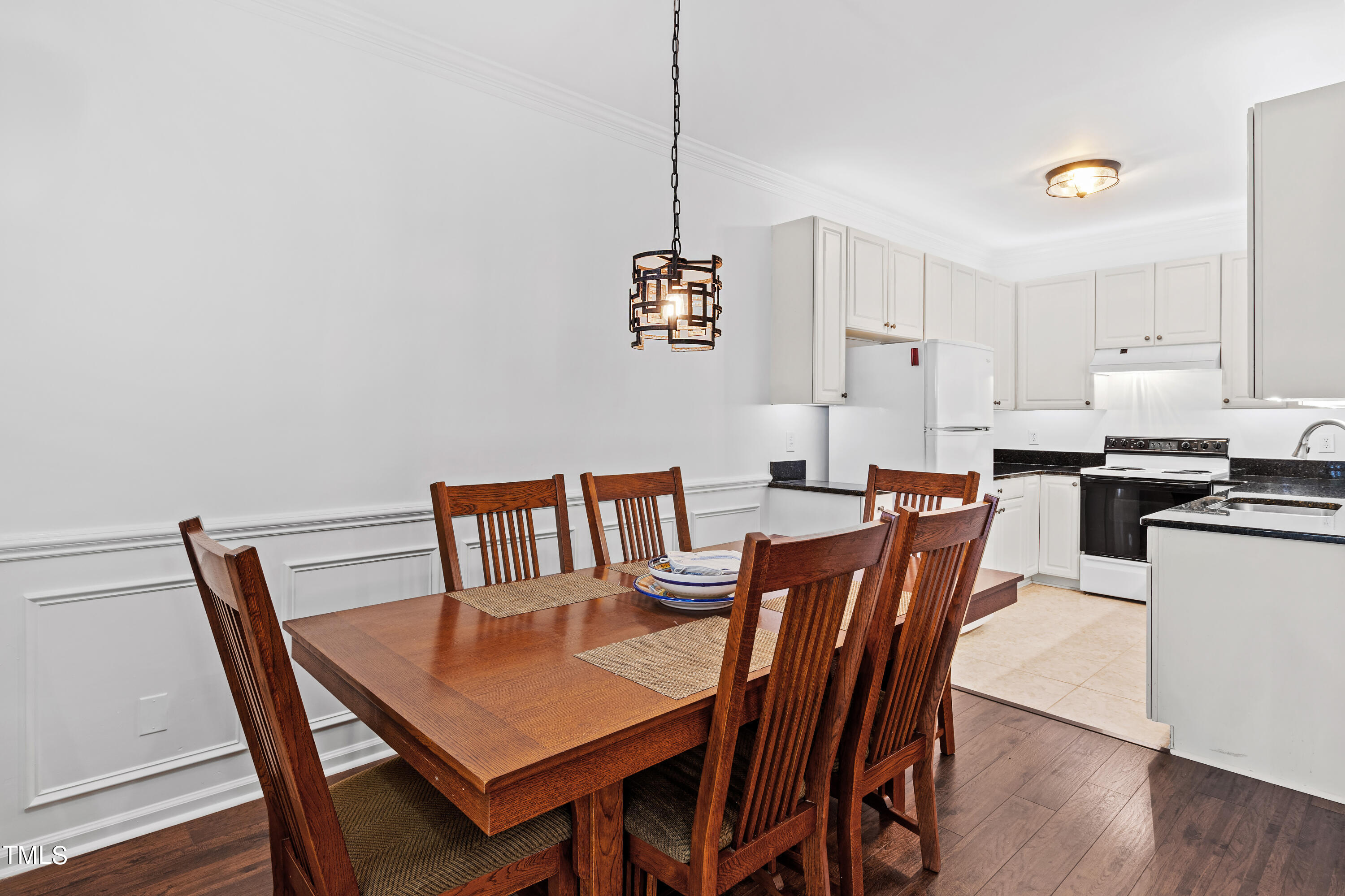 3834 Carnegie Lane Raleigh, NC 27612 - Photo 12 of 38 Dining 1