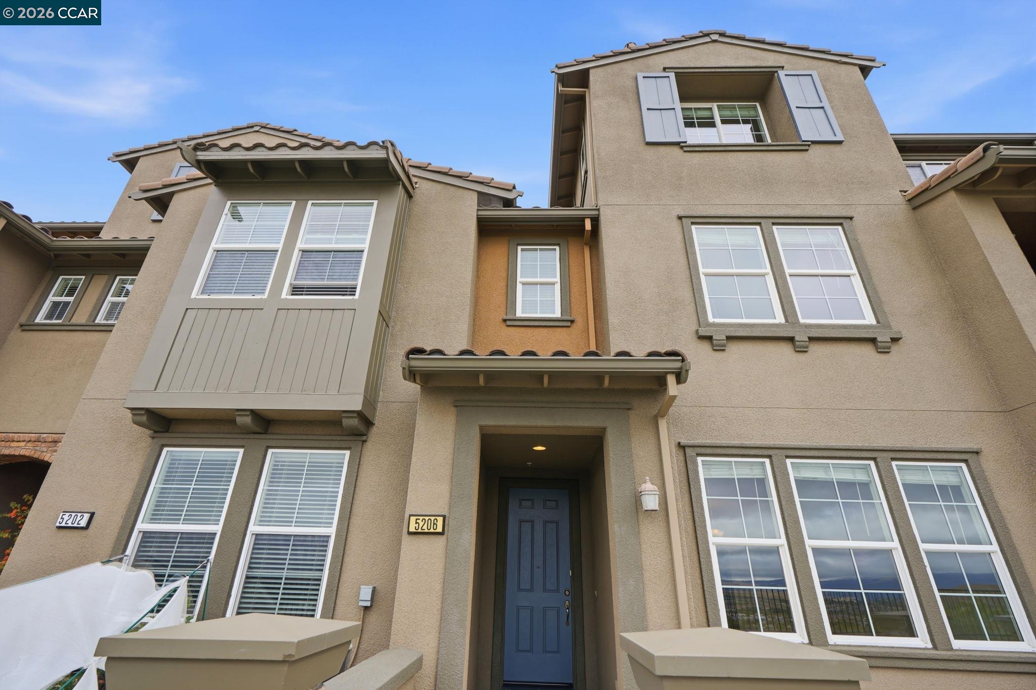 5206 Fioli Loop San Ramon, CA 94582 - Photo 2 of 39