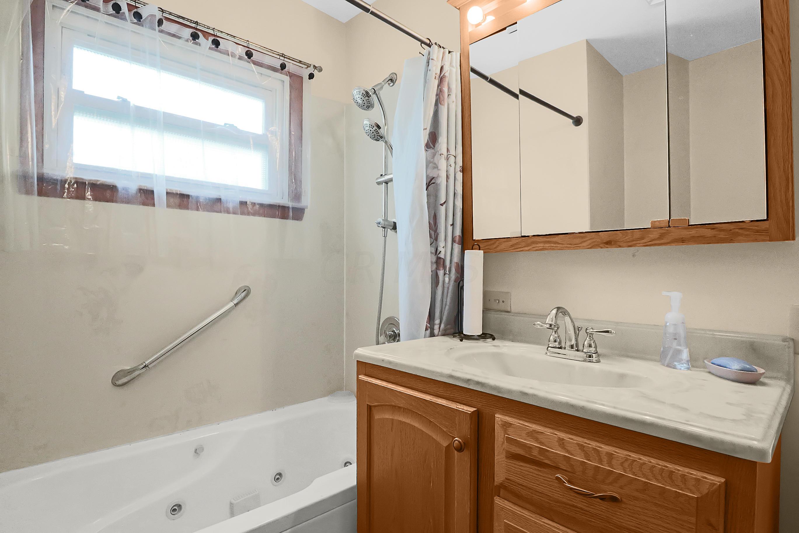 4534 Etna Road Whitehall, OH 43213 - Photo 21 of 32