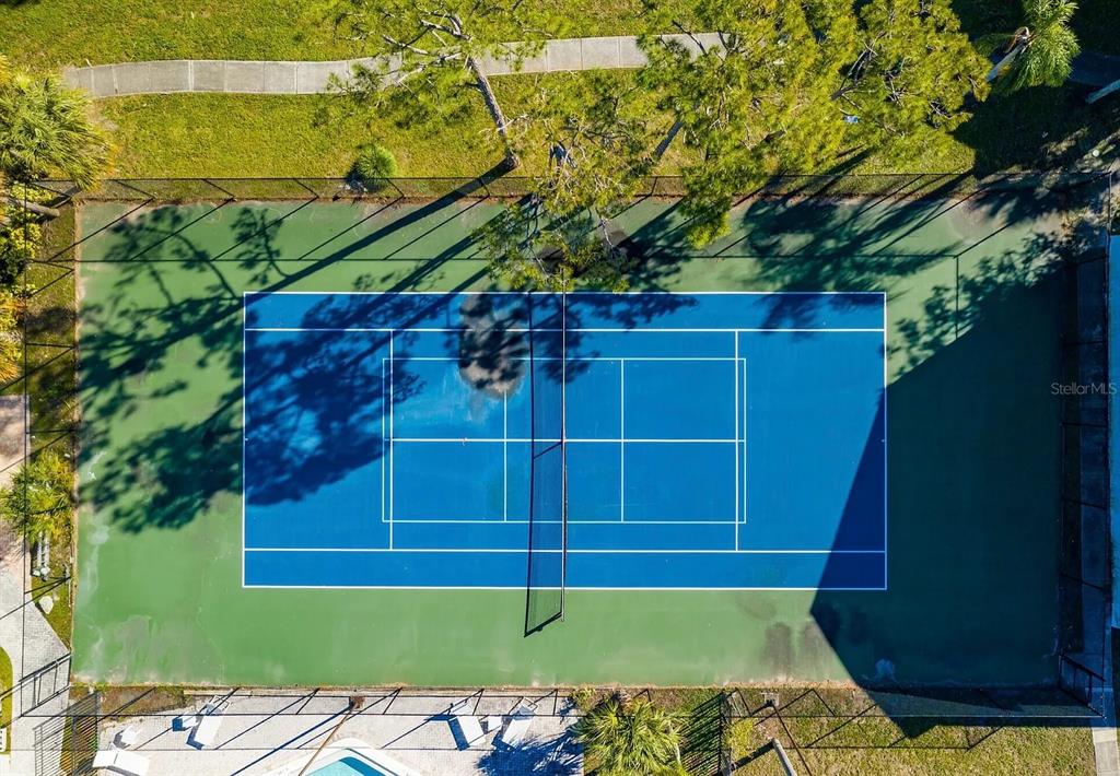 13300 Walsingham Road, Unit 6 Largo, FL 33774 - Photo 13 of 21 a view of a back yard