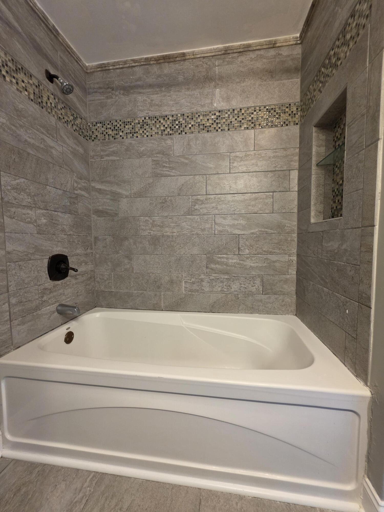 1038 Kees Road Lexington, KY 40505 - Photo 15 of 27 20260918_133125