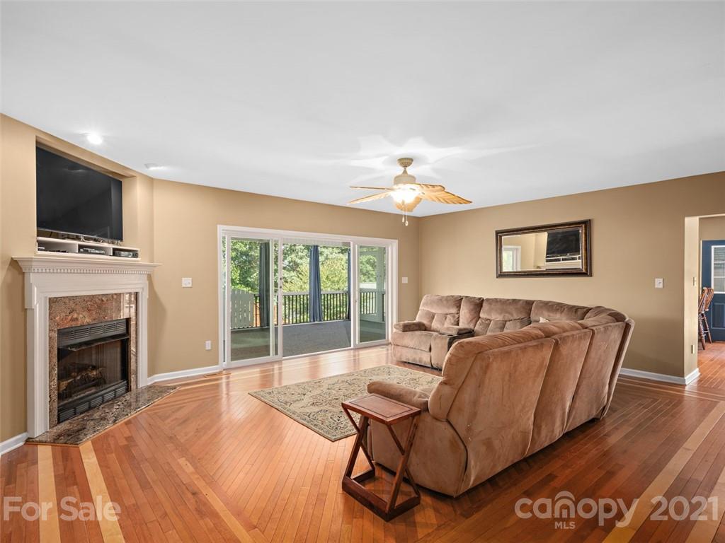 40 Eller Ford Road Weaverville, NC 28787 - Photo 9 of 36 Gallery Image 9