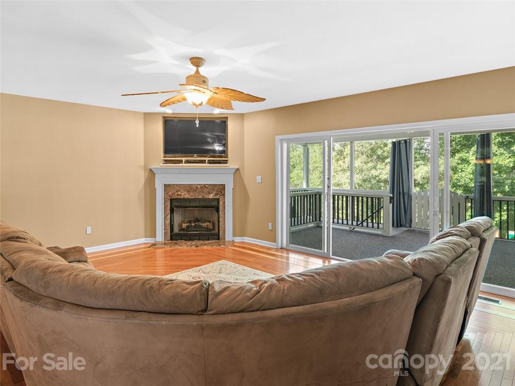 40 Eller Ford Road Weaverville, NC 28787 - Photo 10 of 36 Gallery Image 10