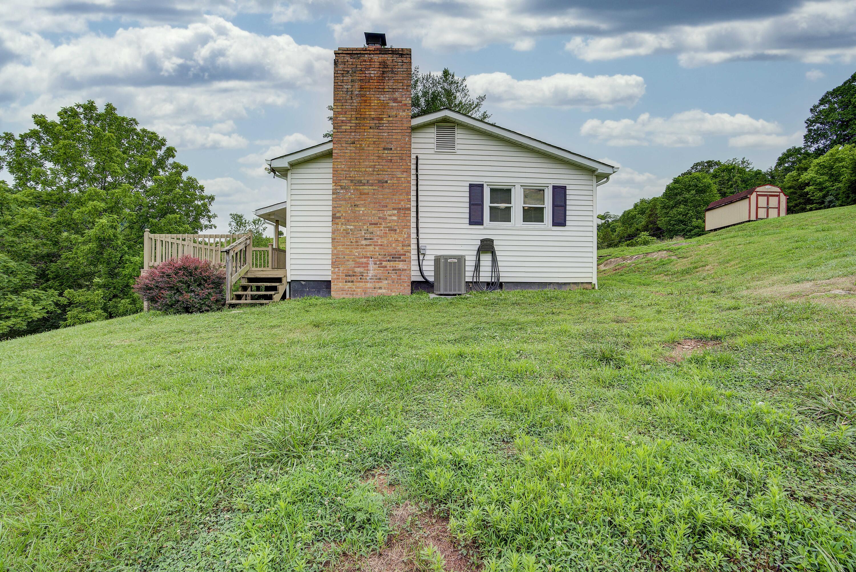 3764 Copper Creek Road Duffield, VA 24244 - Photo 3 of 30 Exterior