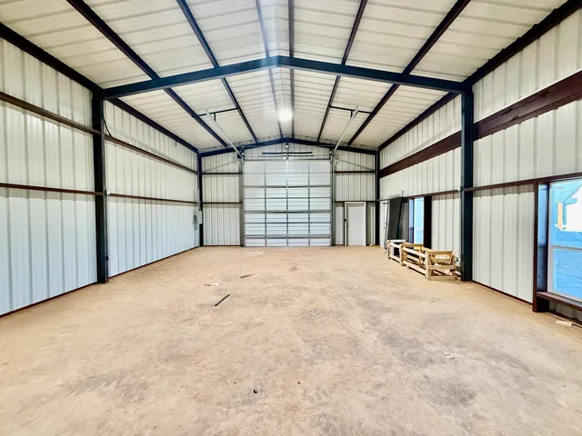 $890,000 | 5825 County Road 7675, Lubbock, TX 79424