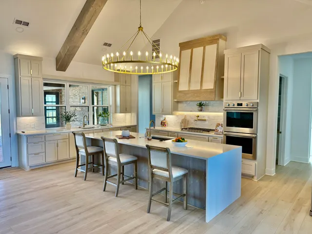 $890,000 | 5825 County Road 7675, Lubbock, TX 79424