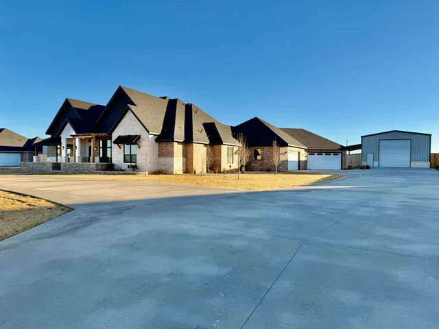 $890,000 | 5825 County Road 7675, Lubbock, TX 79424