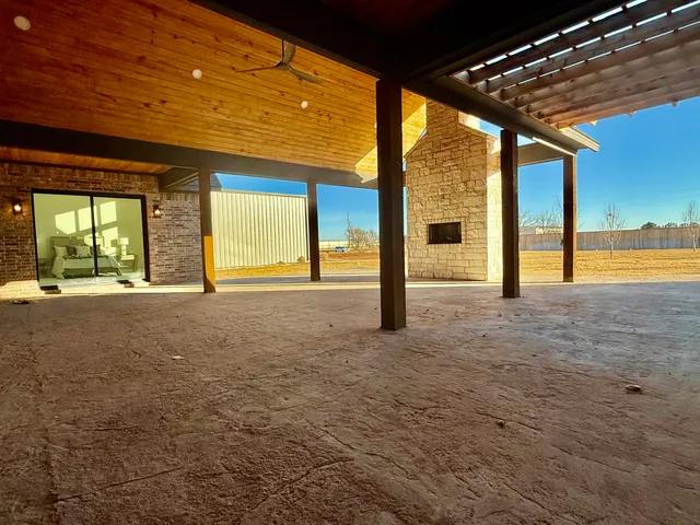 $890,000 | 5825 County Road 7675, Lubbock, TX 79424